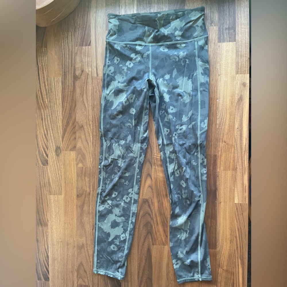 Vuori yoga pants